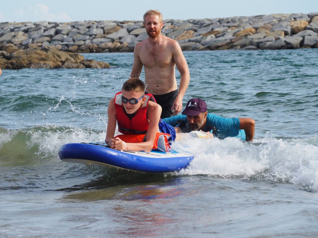 Surf adaptado – Camp Spinal H2O 2022 Surf adaptado – Camp Spinal H2O 2022